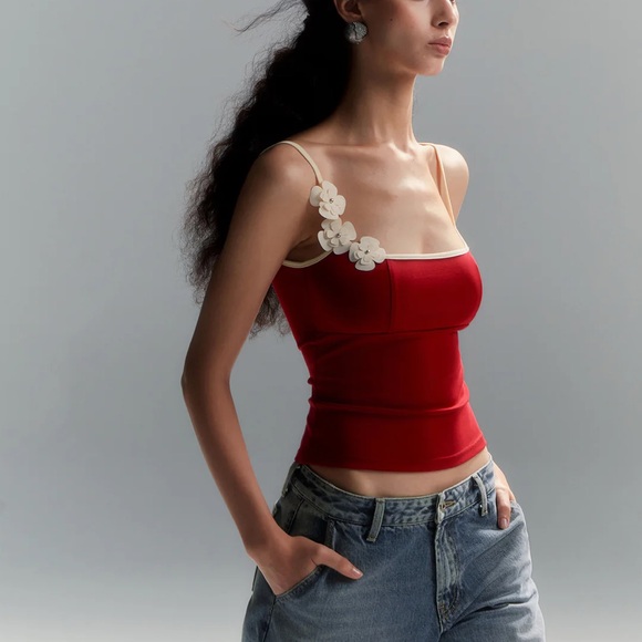 Floral Contrast Trim Bodycon Cami Top - Picture 1 of 6